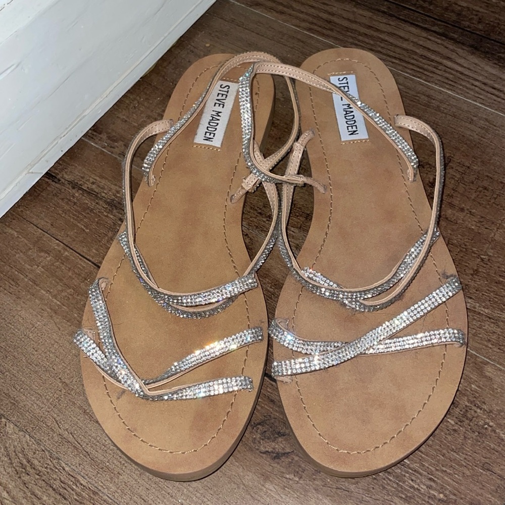 Size 8.5 Steve Madden bedazzled sandals